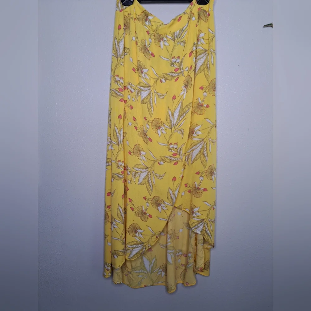 Express Yellow Floral Hi-Low Skirt Crinkle Lined Wrap Spring Boho Large - Picture 3 of 13